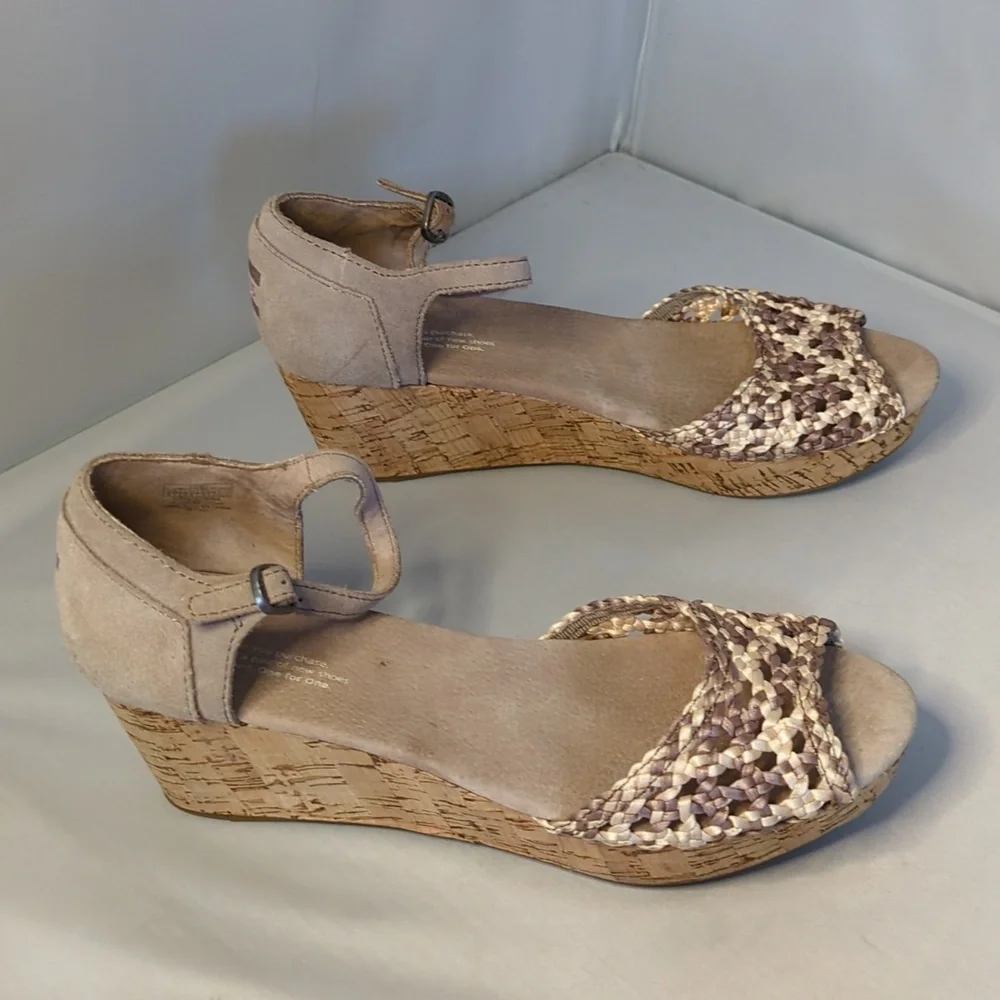 TOMS Stucco Satin Woven Cork Wedge Open Toe Sandals Size 9.5